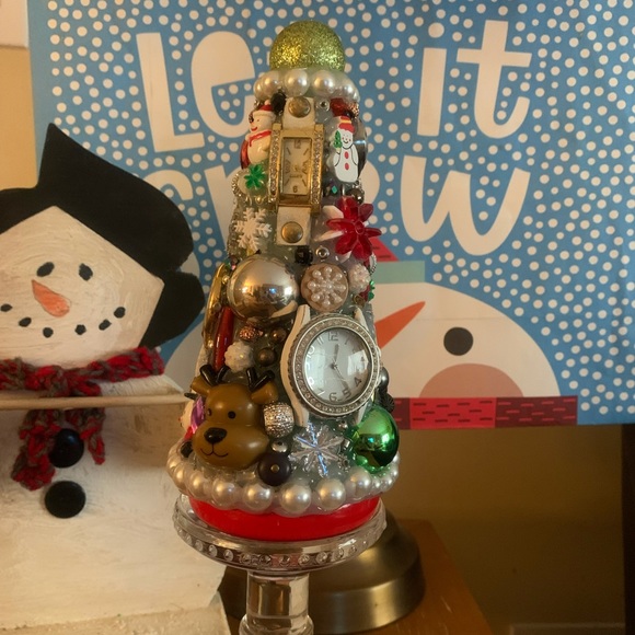 CHRISTMAS TIME Junkdrawer Tree - Handmade Jewelry Decoration - Picture 7 of 11